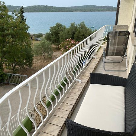 Apartments Villa Punta Royal Pirovac Rom bilde